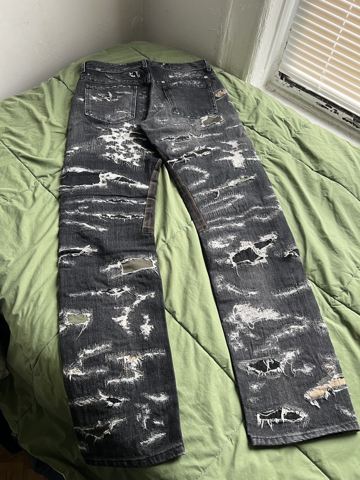 Givenchy Givenchy Thrashed Moleskin Jeans MMW Size US 30 / EU 46 - 2 Thumbnail