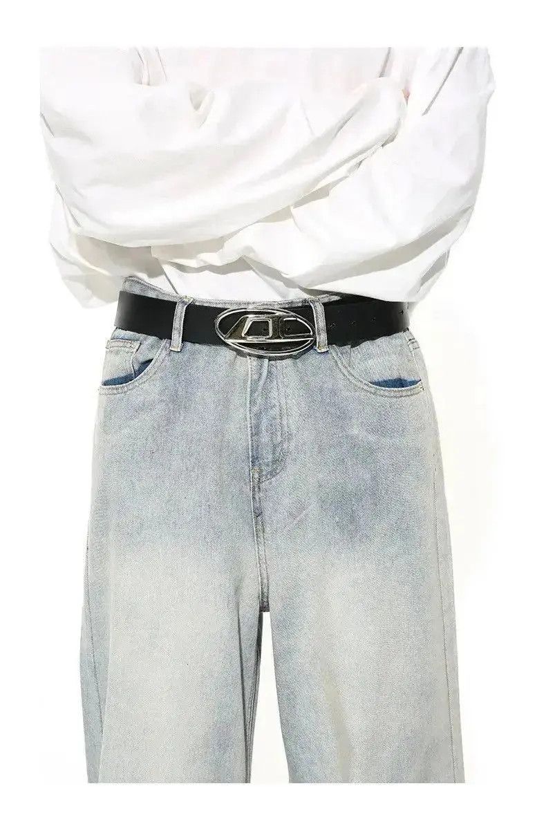 Japanese Brand Light style washed blue baggy jeans Size US 34 / EU 50 - 2 Thumbnail