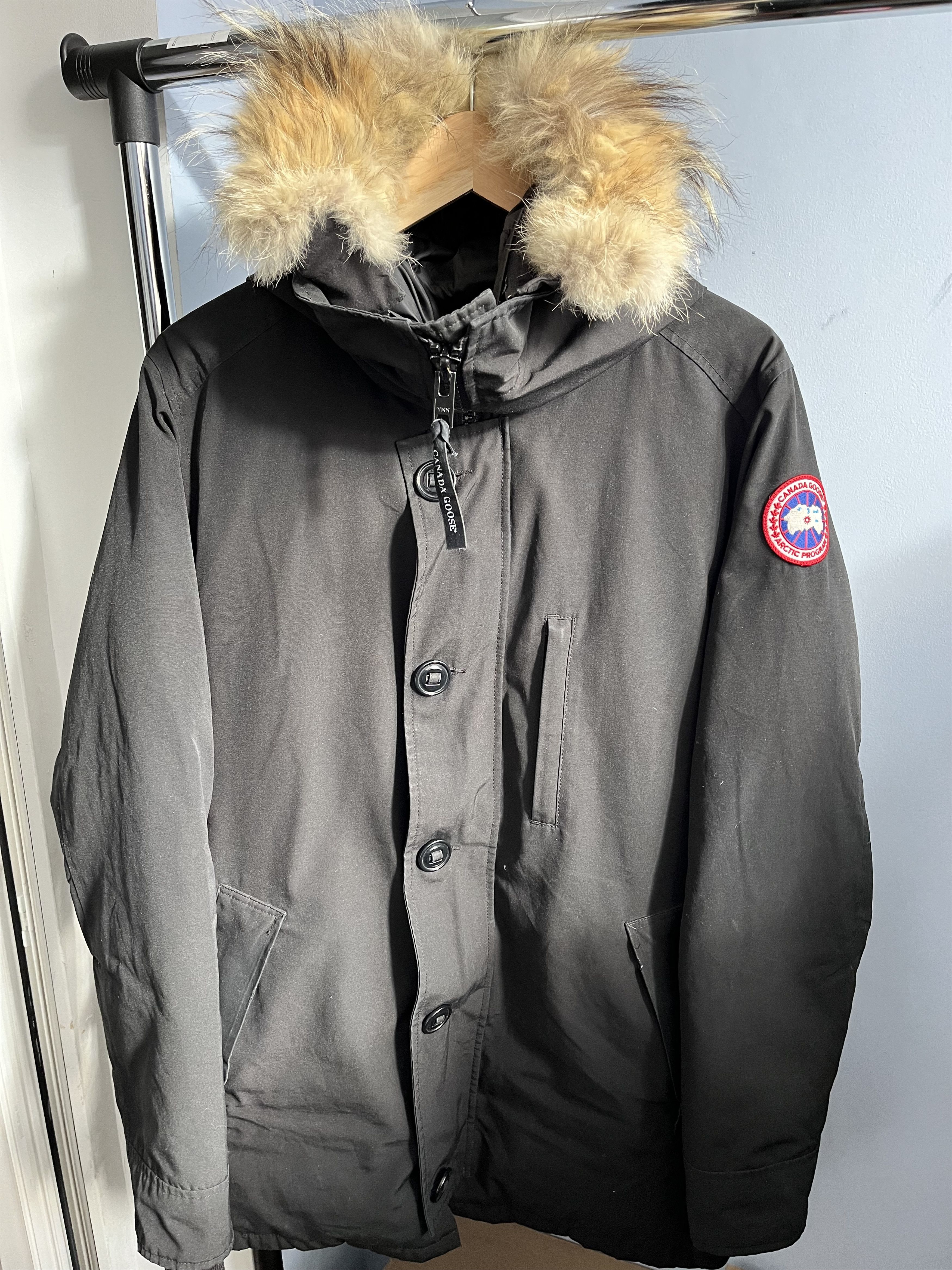 image of Canada Goose Chateau Parka in Black, Men's (Size Medium)