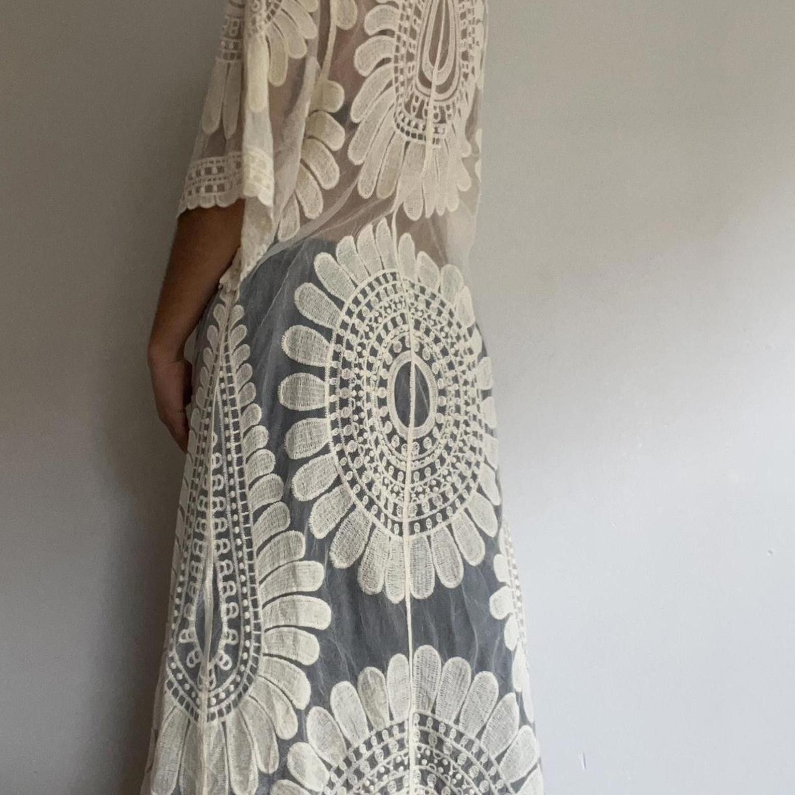 Other Cream and white floral crochet cover-up and sheer lace trim Size ONE SIZE - 6 Thumbnail