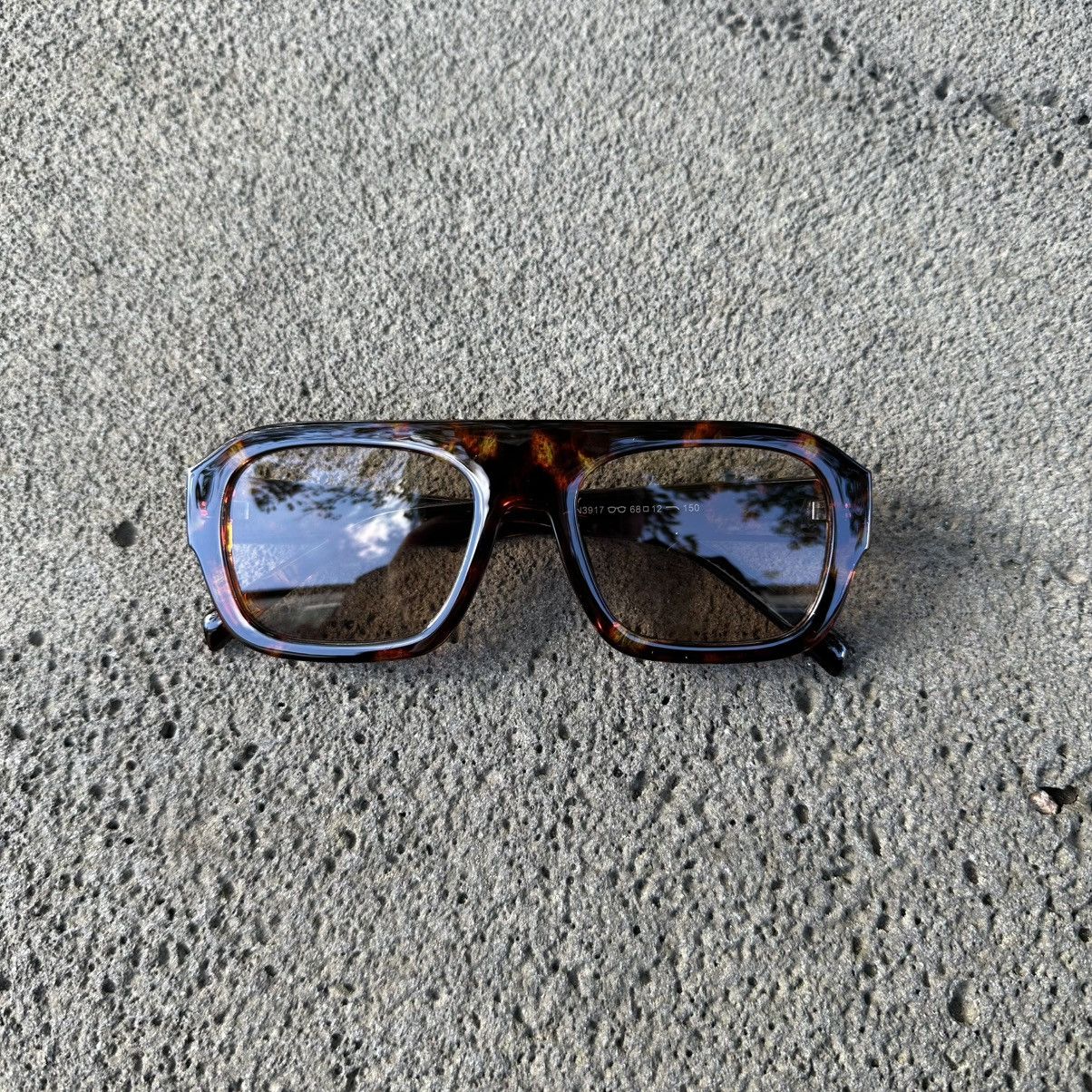 Other SUNGLASSES BRAND NEW CLASSIC RETRO VINTAGE QZ983-3917-01 Size ONE SIZE - 1 Thumbnail