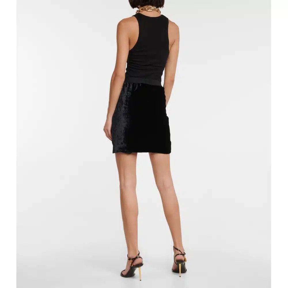 Tom Ford o1loc1c1224 GC5647 Velvet Mini Skirt in Black Size 26" / US 2 / IT 38 - 4 Thumbnail