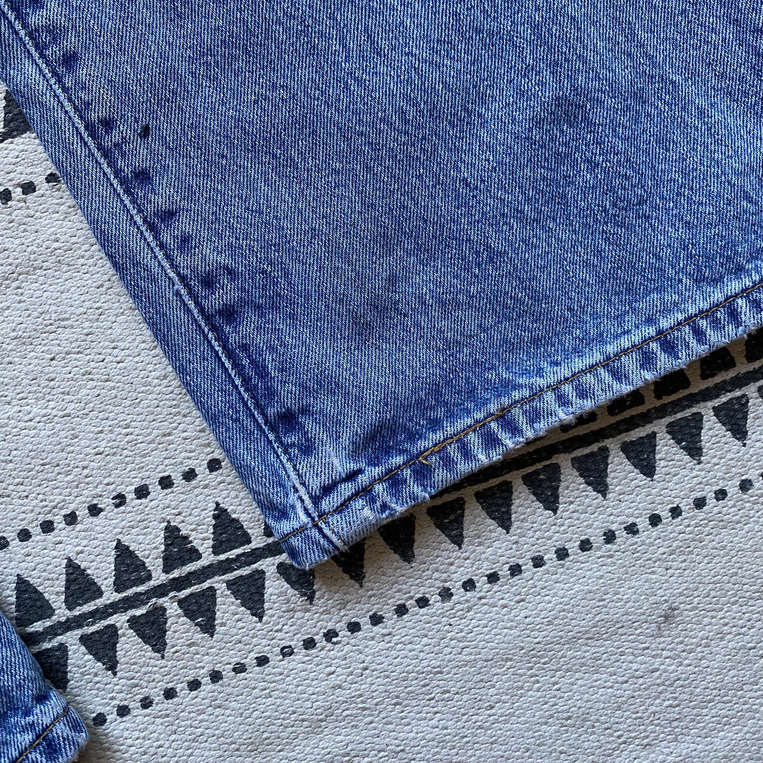 Levi's Vintage Clothing 👖Vintage 90's Levis jeans 501 Distressed Denim pants Y2K Size US 34 / EU 50 - 4 Thumbnail