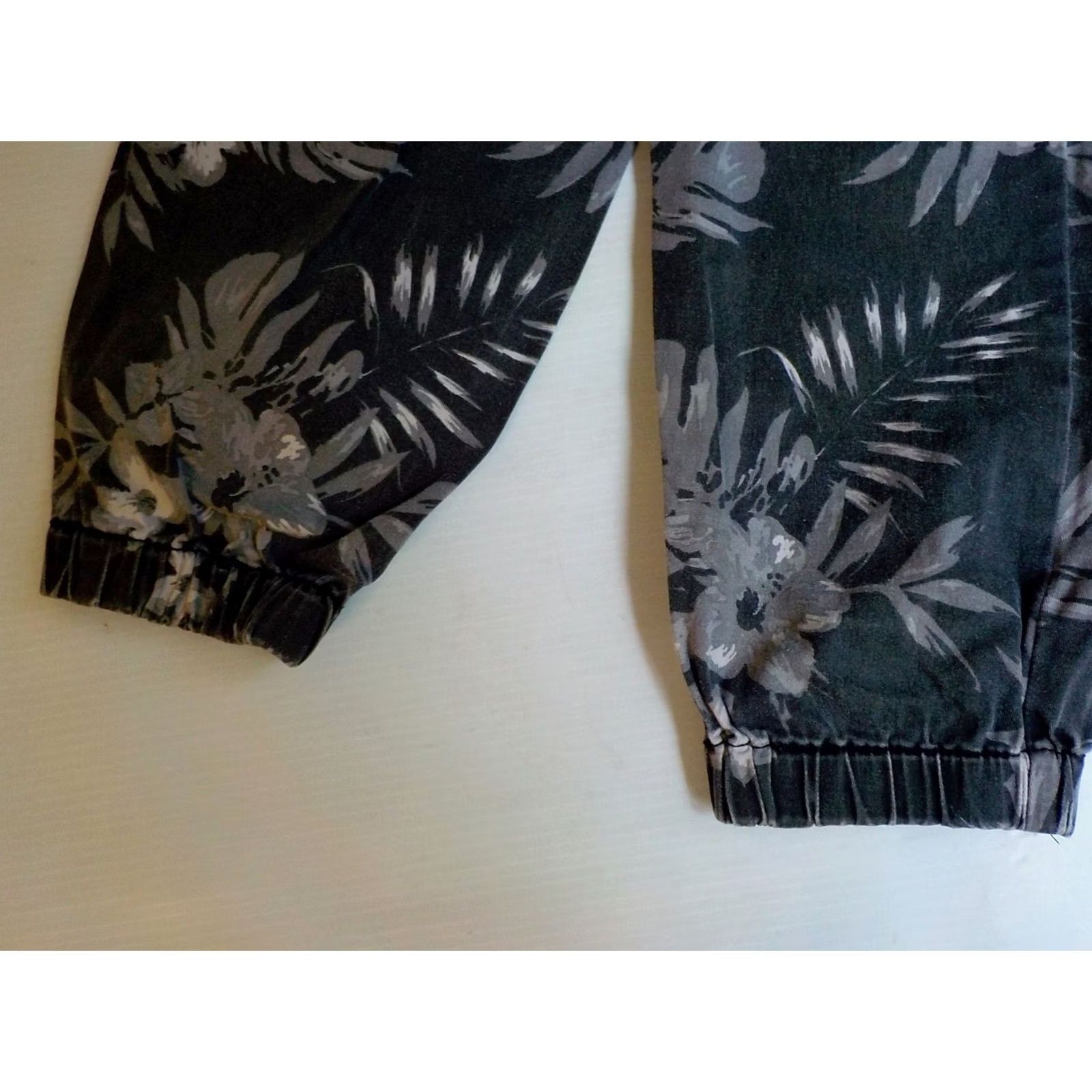 Vintage VICTORIOUS Twill Floral Print Joggers Gray XL Cotton Spandex Men Pants Activewear Regular Size XL Size US 36 / EU 52 - 4 Thumbnail