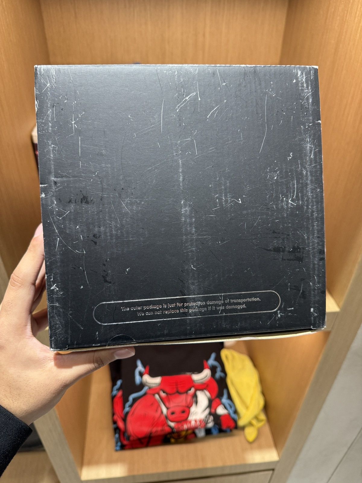 Kaws 2013 Kaws Passing Through Companion Black Figure with Box Size ONE SIZE - 12 Thumbnail