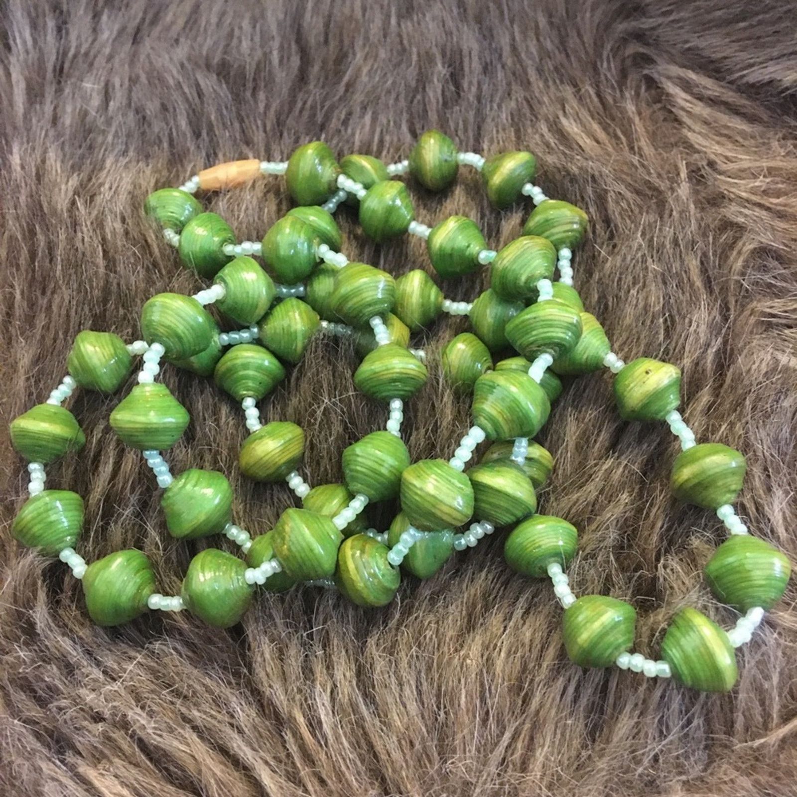 Handmade Handmade resin coated paper bead necklace Size ONE SIZE - 8 Thumbnail