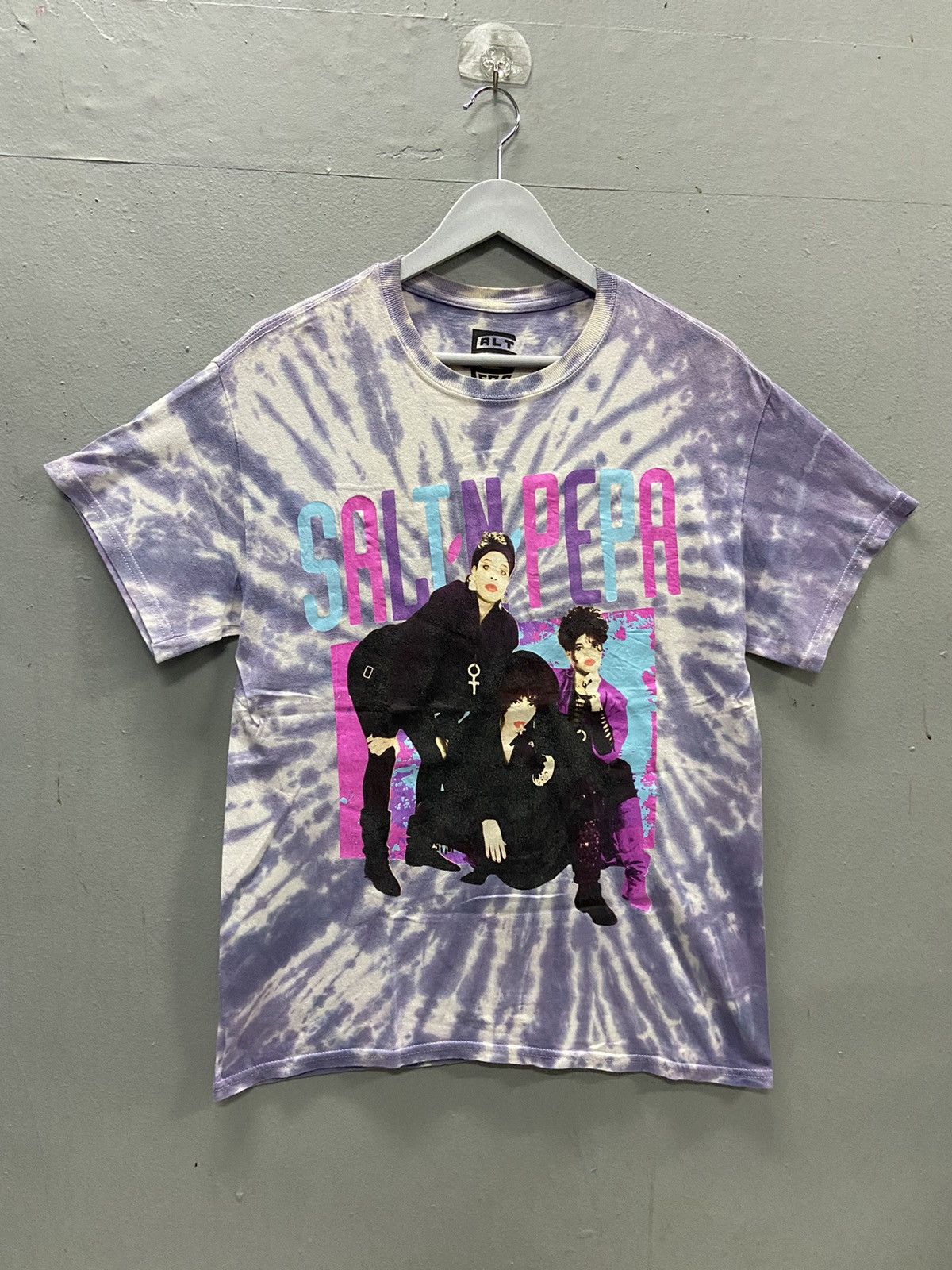 SALT N PEPA HIP HOP DUO BAND TIE DYE TEE SHIRT