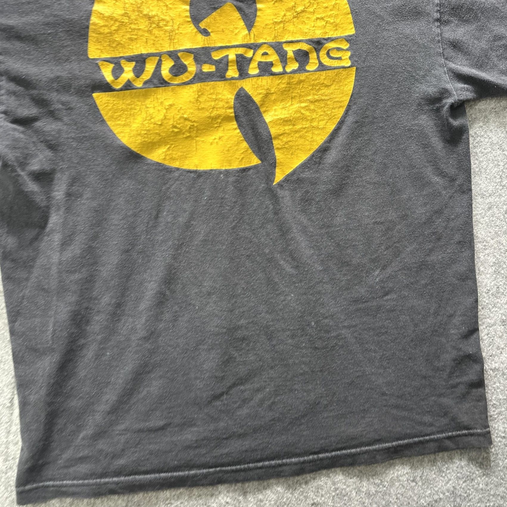 Logo 7 VINTAGE Wu Tang Clan Shirt Mens Medium Black Yellow Logo Rap Tee Hip Hop Music Size US L / EU 52-54 / 3 - 5 Thumbnail