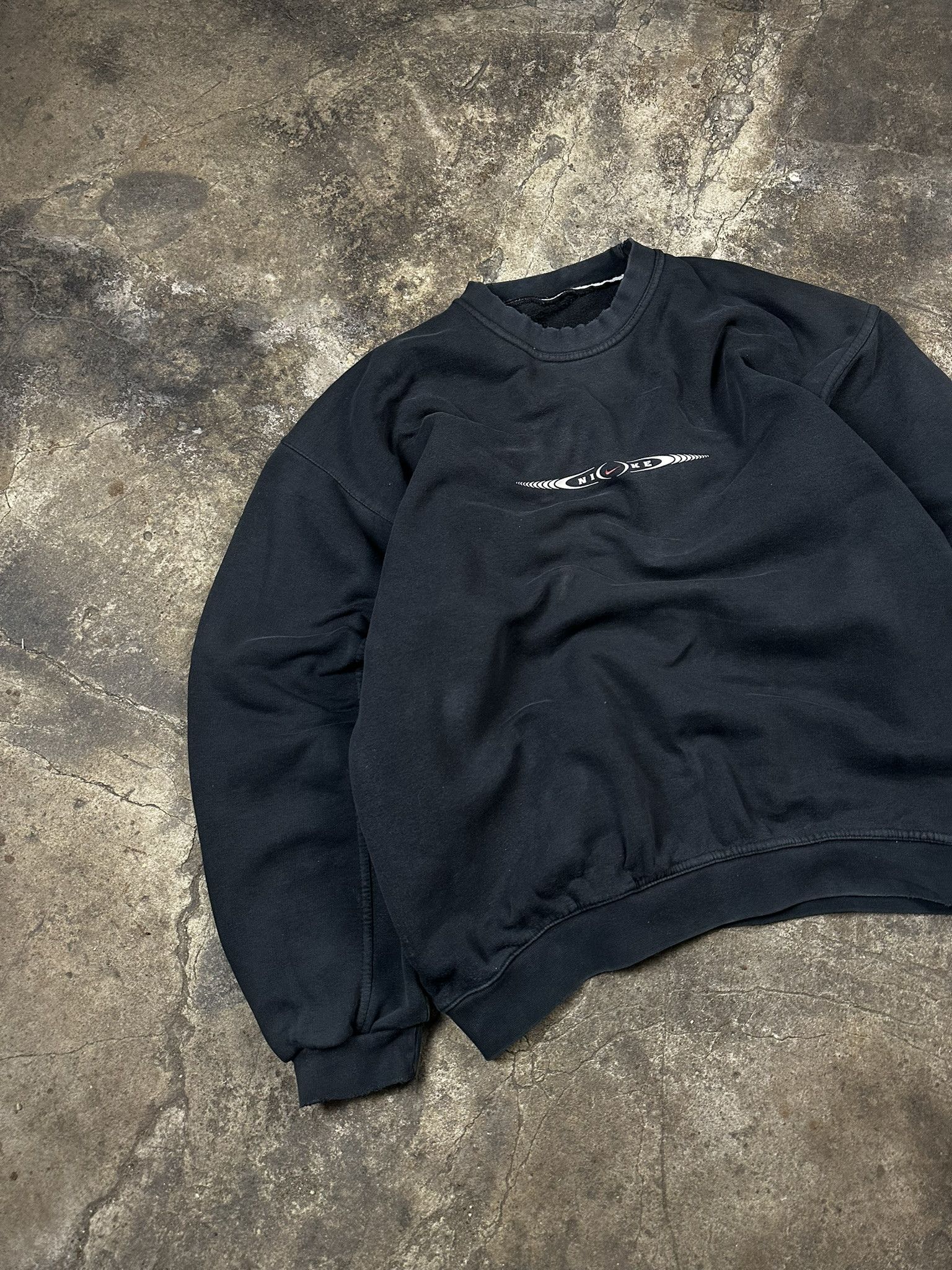 Nike 90s Nike Swoosh Spellout Boxy Crewneck Size US L / EU 52-54 / 3 - 2 Thumbnail