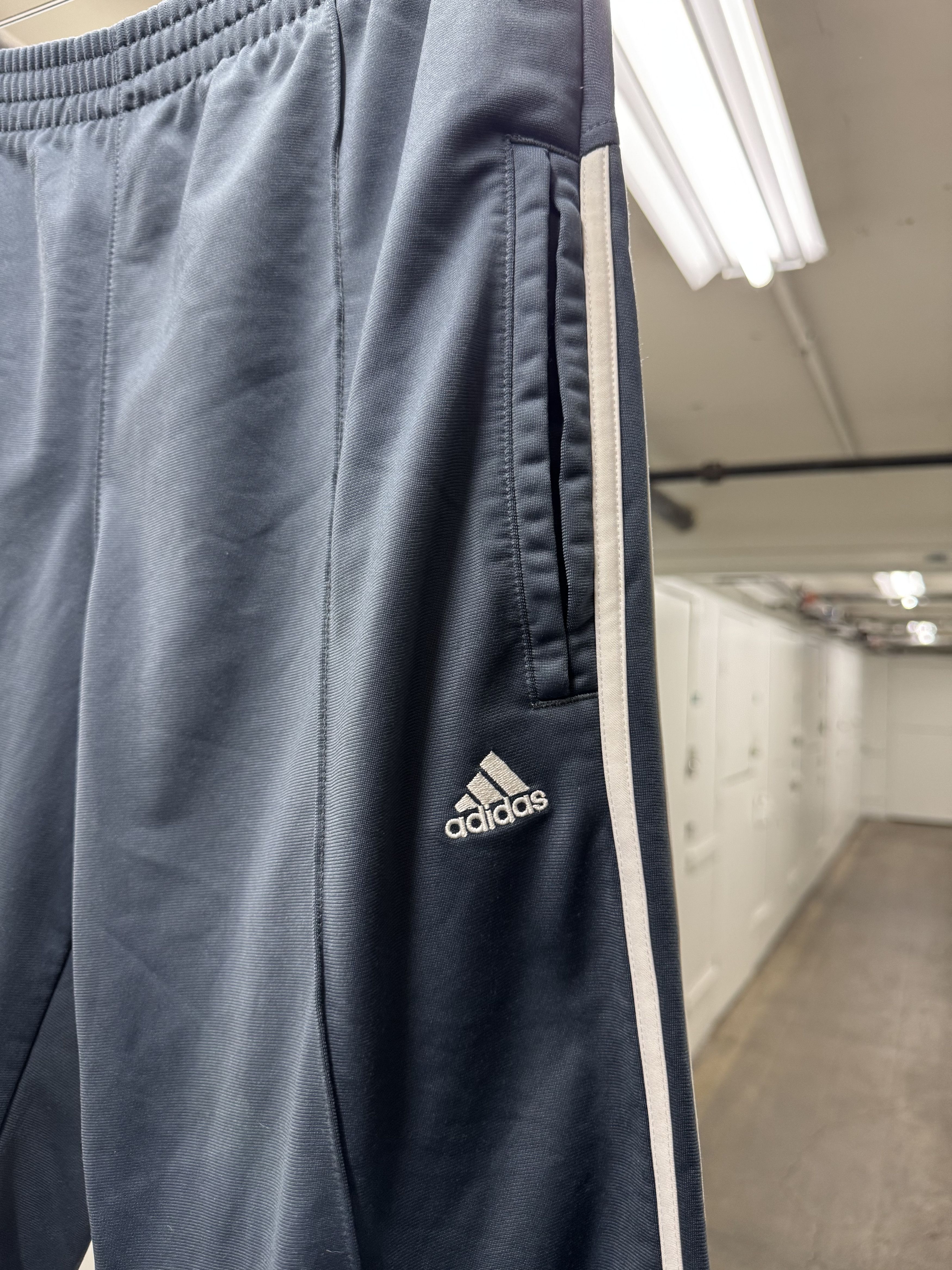 Adidas Adidas Track Style Baggy Windbreaker Classic Pants Size US 30 / EU 46 - 2 Thumbnail