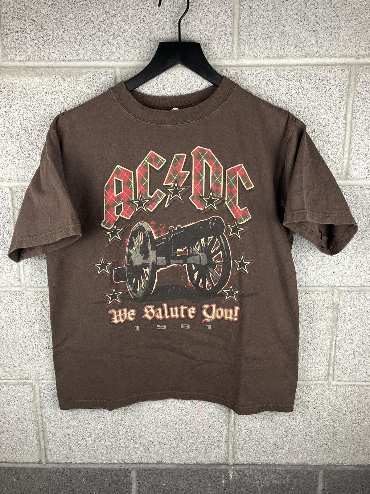 AC/DC × Band Tees × Vintage Vintage AC/DC 1981 We Salute You Y2K Tour Tee Size US M / EU 48-50 / 2 - 1 Thumbnail