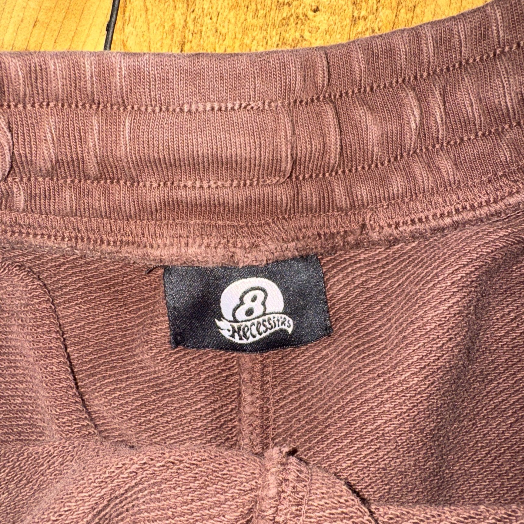 Vintage VINTAGE Urban Necessities Sweat Shorts Volleyball Brown S Men Streetwear Sports Size US 29 - 6 Thumbnail