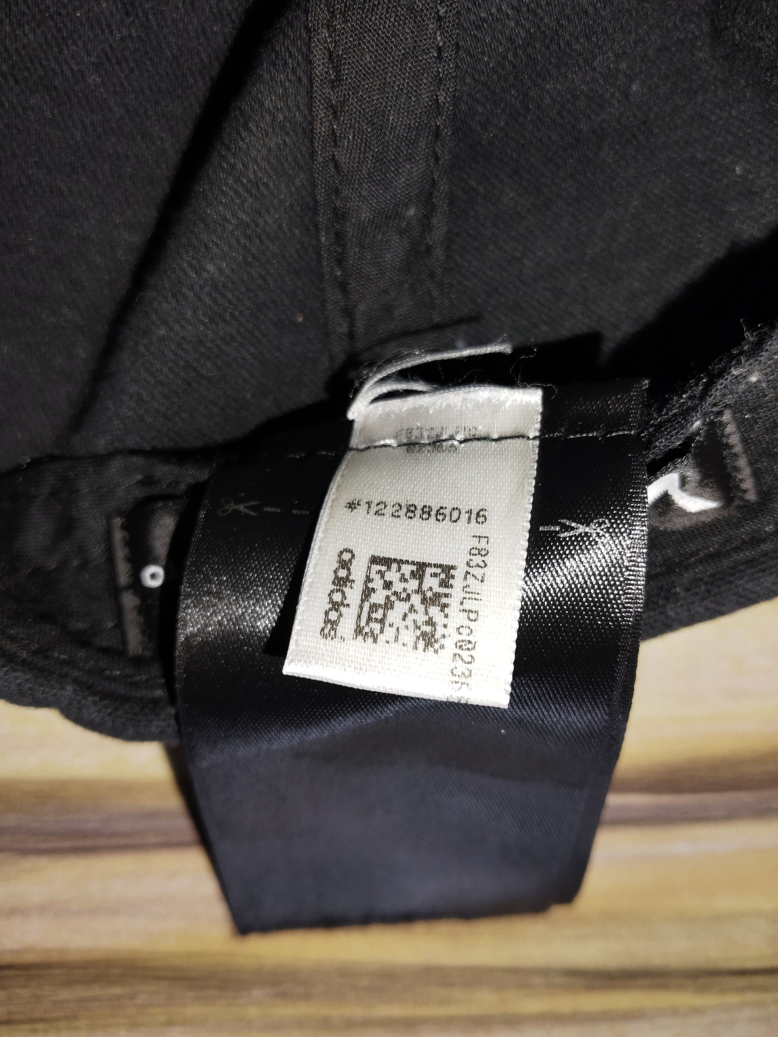 Adidas Y3 YOHJI YAMAMOTO Size ONE SIZE - 9 Thumbnail