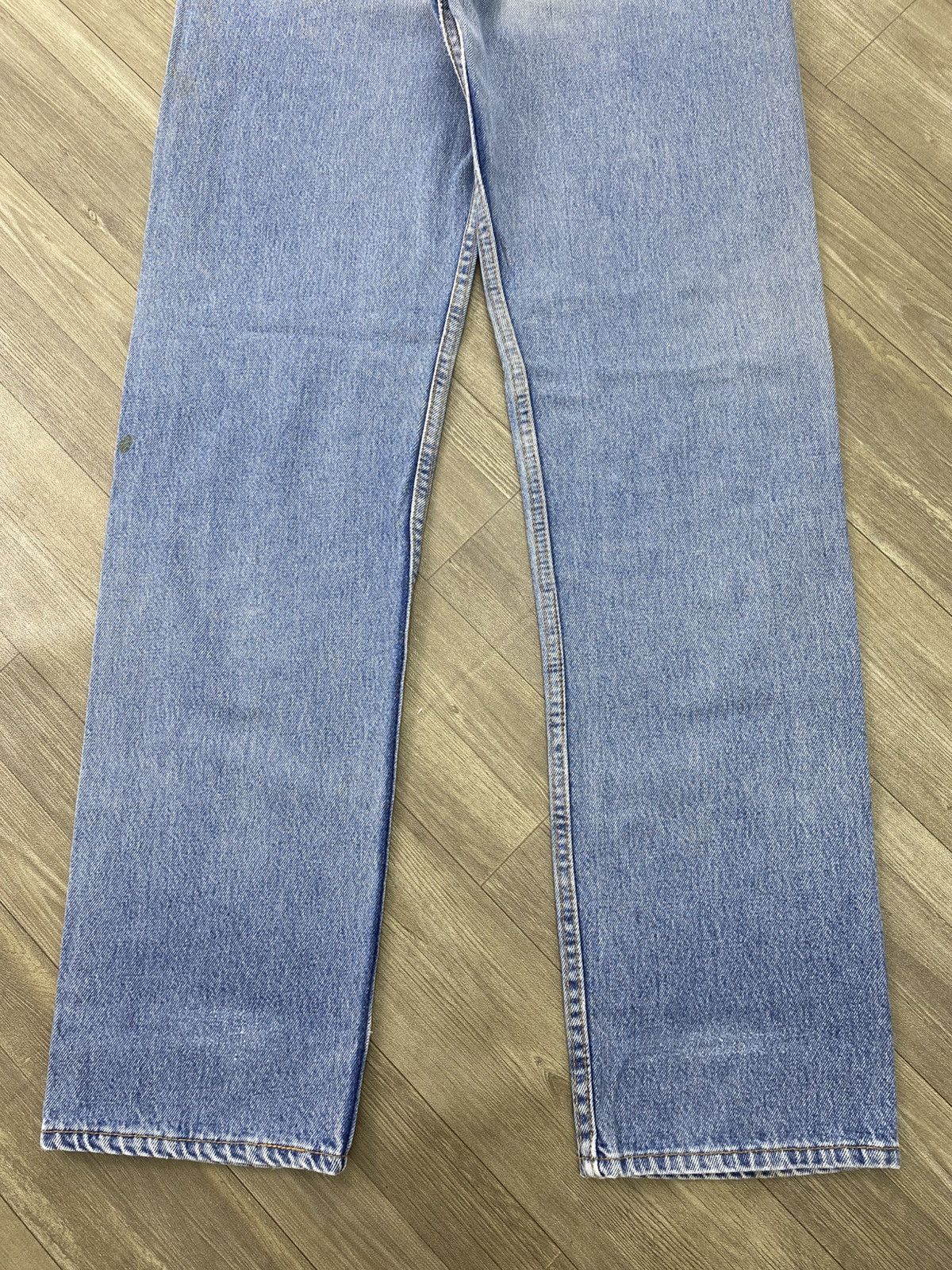 Levi's Vintage Clothing 🇺🇸1990s Vintage Levis 501 USA Straight 32x33 Light Blue Jeans Size US 30 / EU 46 - 14 Thumbnail