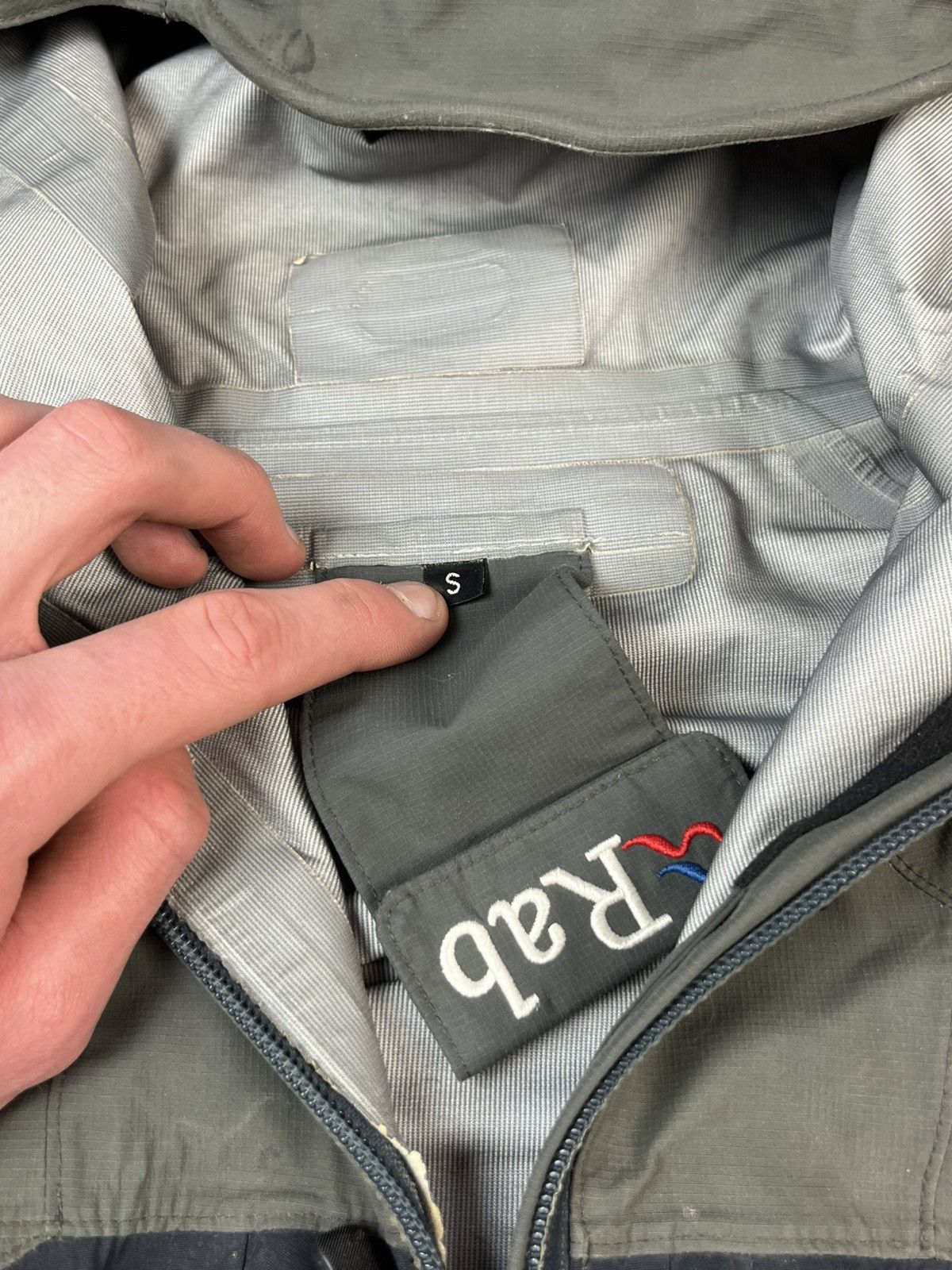 Rab RAB Extreme Black/Grey Event Zipped Waterproof Rain Size US S / EU 44-46 / 1 - 4 Thumbnail