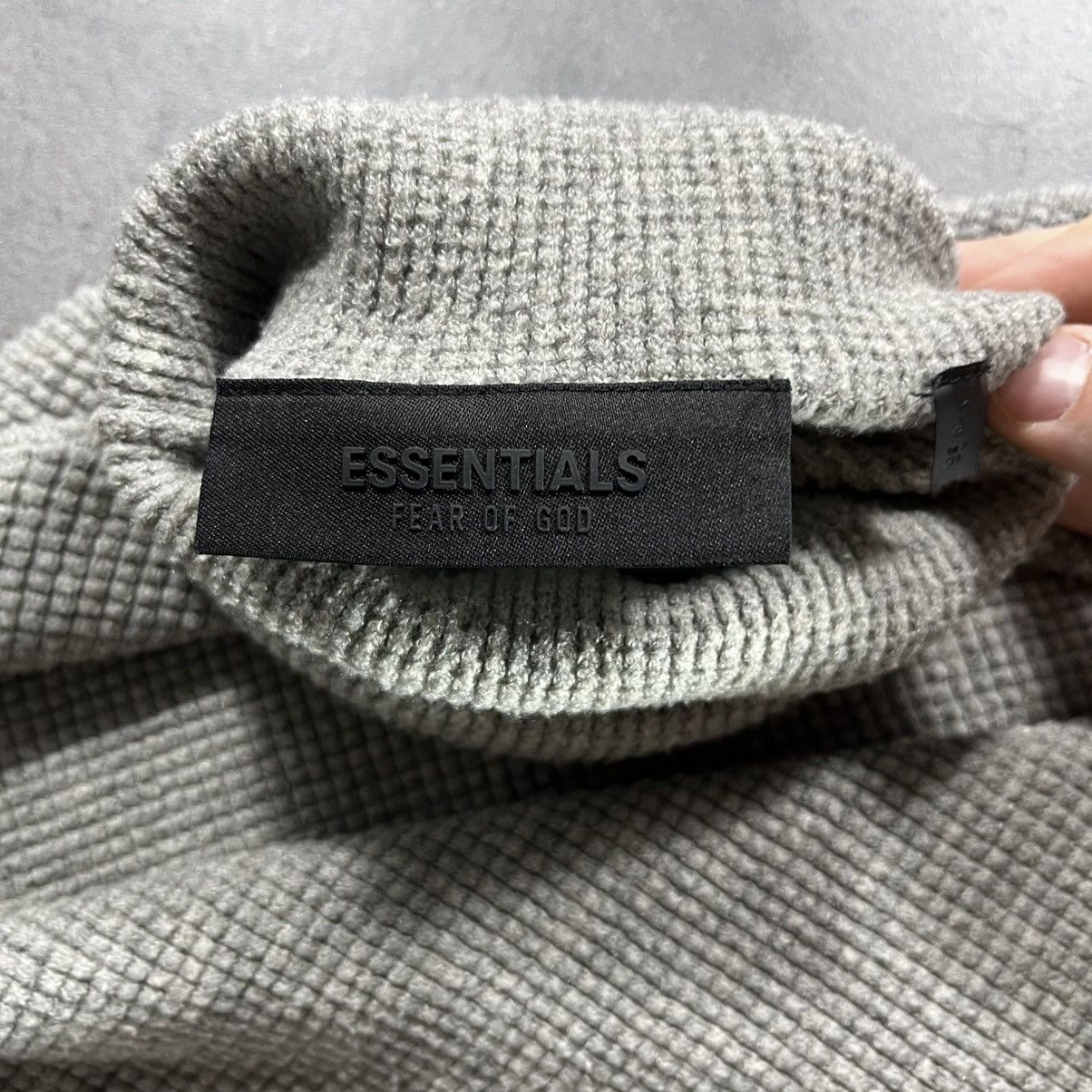 Fear of God Fear of God Essentials FOG Heavy Waffle Turtleneck Sweater Size US M / EU 48-50 / 2 - 7 Thumbnail