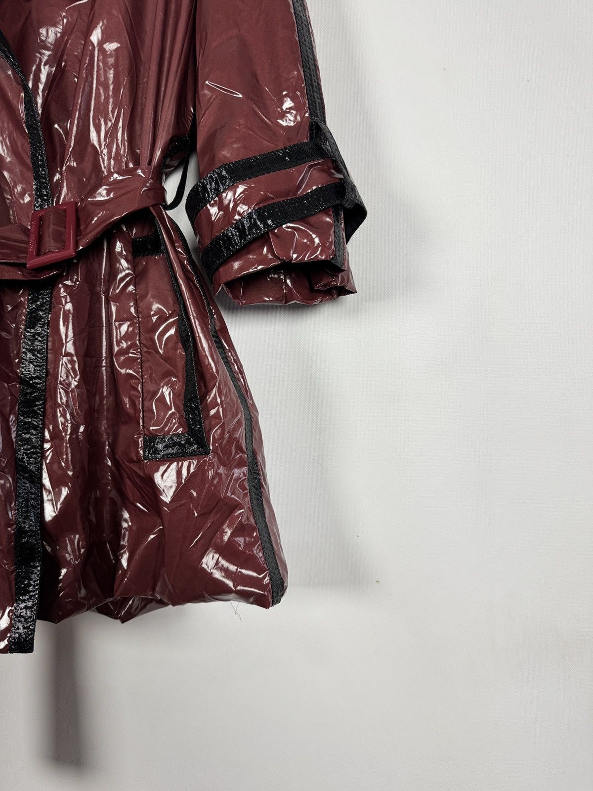 Louis Vuitton Louis Vuitton Vintage Glossy Coated Trench Jacket Belted Size S / US 4 / IT 40 - 5 Thumbnail