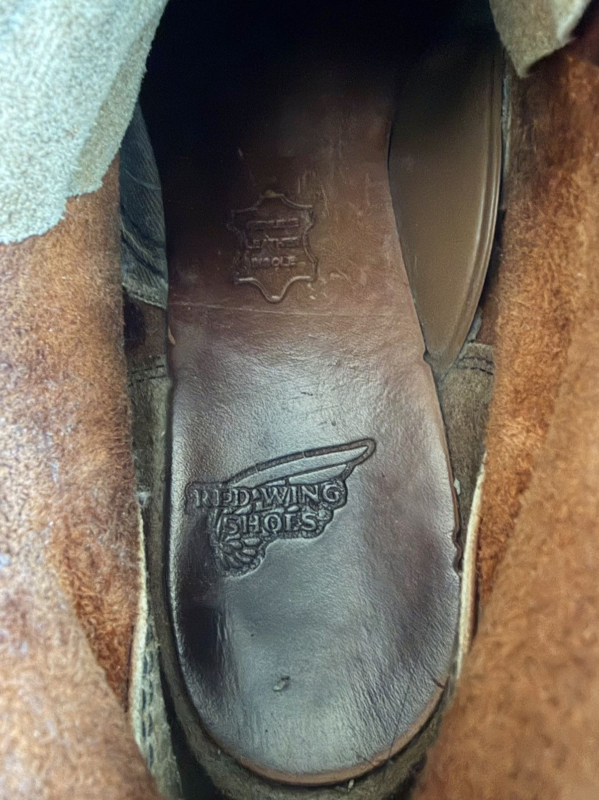 Red Wing Red Wing 8822 Classic Round Toe 6” Boots - Oro Legacy 7D Size US 7 / EU 40 - 10 Thumbnail