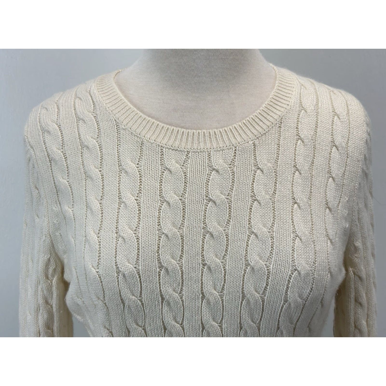 Gap VINTAGE Gap Cableknit Sweater Women’s L Angora Blend Ivory 90s Crew Neck Size L / US 10 / IT 46 - 5 Thumbnail