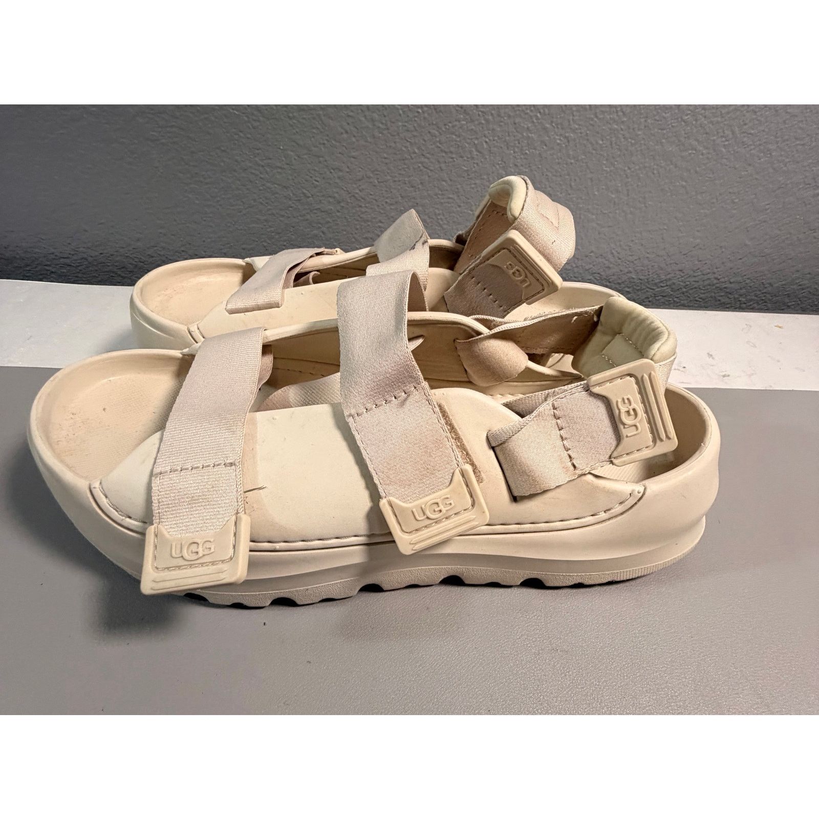 Ugg UGG MENS STRATUS SANDALS SEA SALT STRAP SLIDES SIZE 9 Size US 9 / EU 42 - 1 Thumbnail