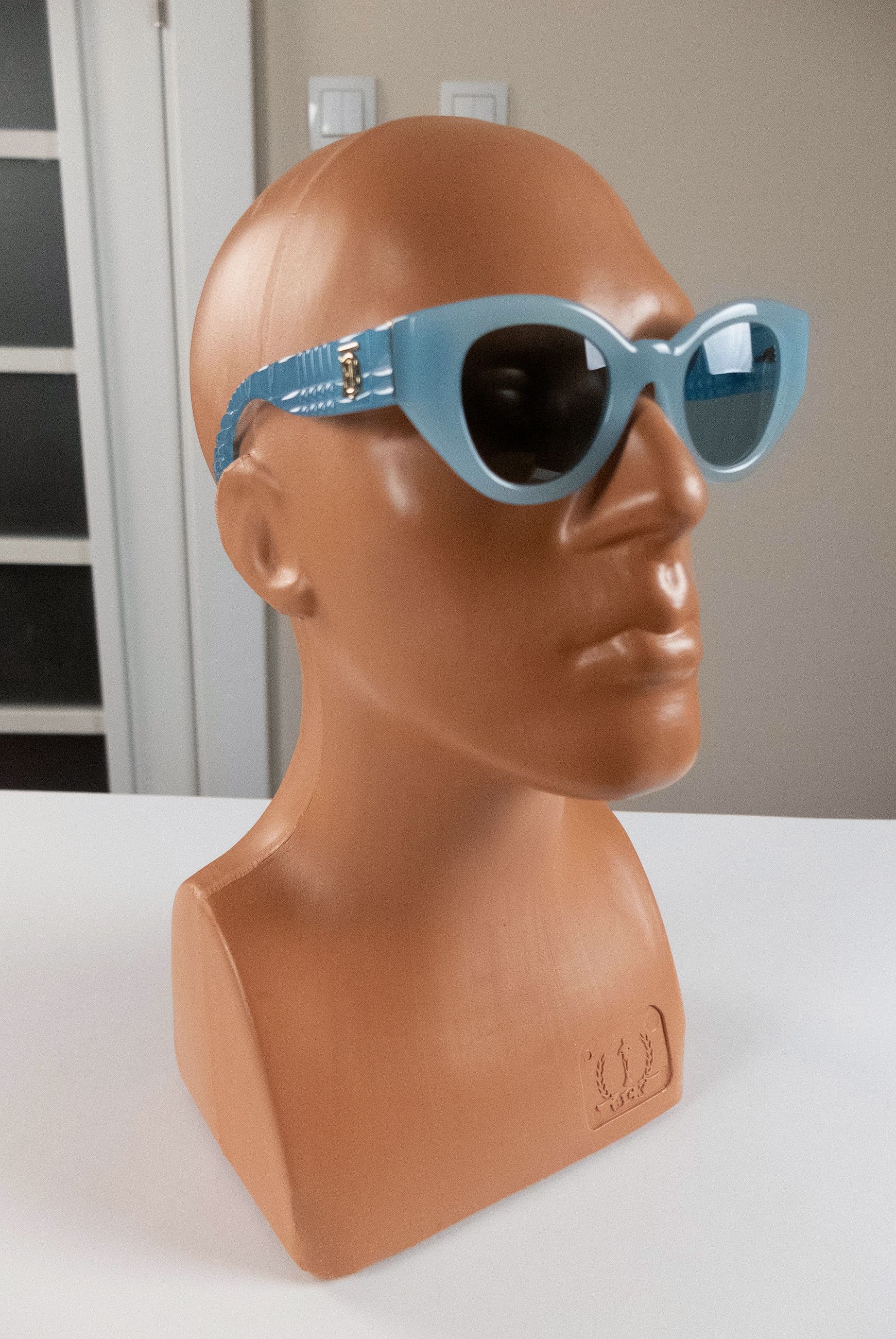 Burberry BURBERRY Meadow TB blue acetate oval sunglasses Size ONE SIZE - 8 Thumbnail