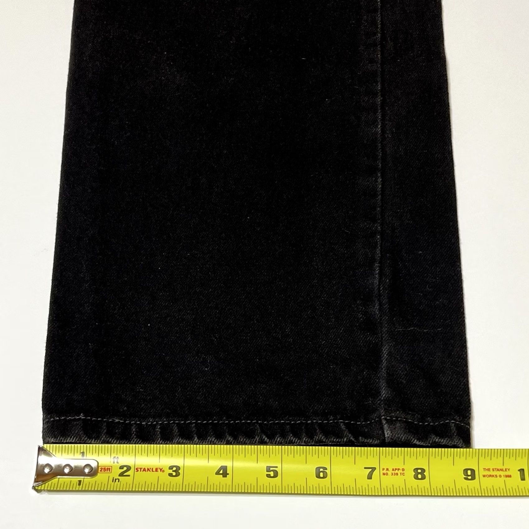 Levi's VINTAGE Levi's 505 Jeans Mens 38x30 Black Regular Straight 90s USA Denim Button Zip Pockets 5-Pocket Image: 40x30 Tag Tagless? (note: no extra text) Size US 38 / EU 54 - 7 Thumbnail