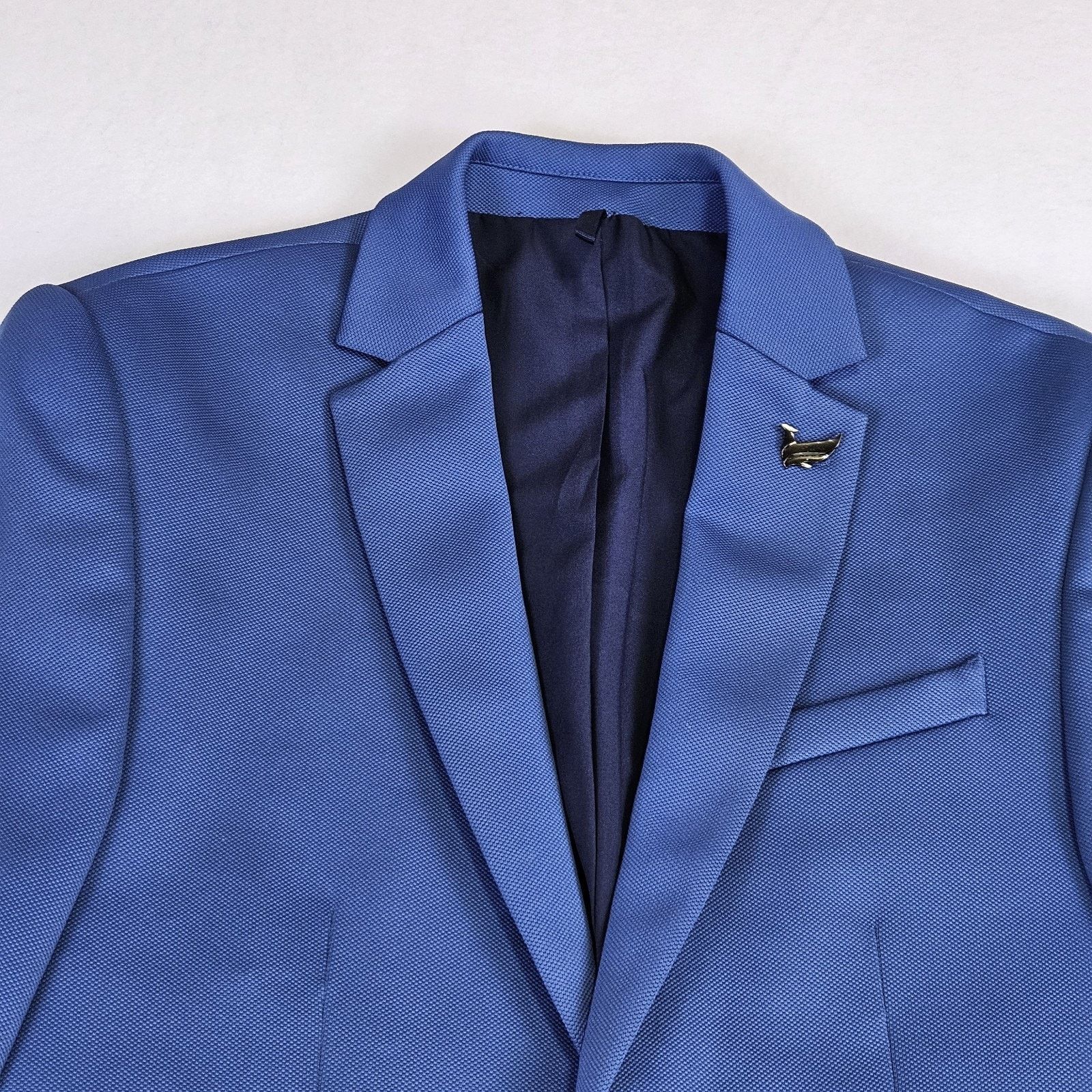 Blackberrys Phoenix Fit Blazer with Lapel Pin