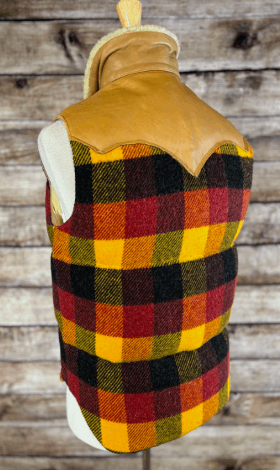 Rocky Mountain Featherbed Rocky Mountain Featherbed Bape Down Vest Size 42 Size US L / EU 52-54 / 3 - 3 Thumbnail