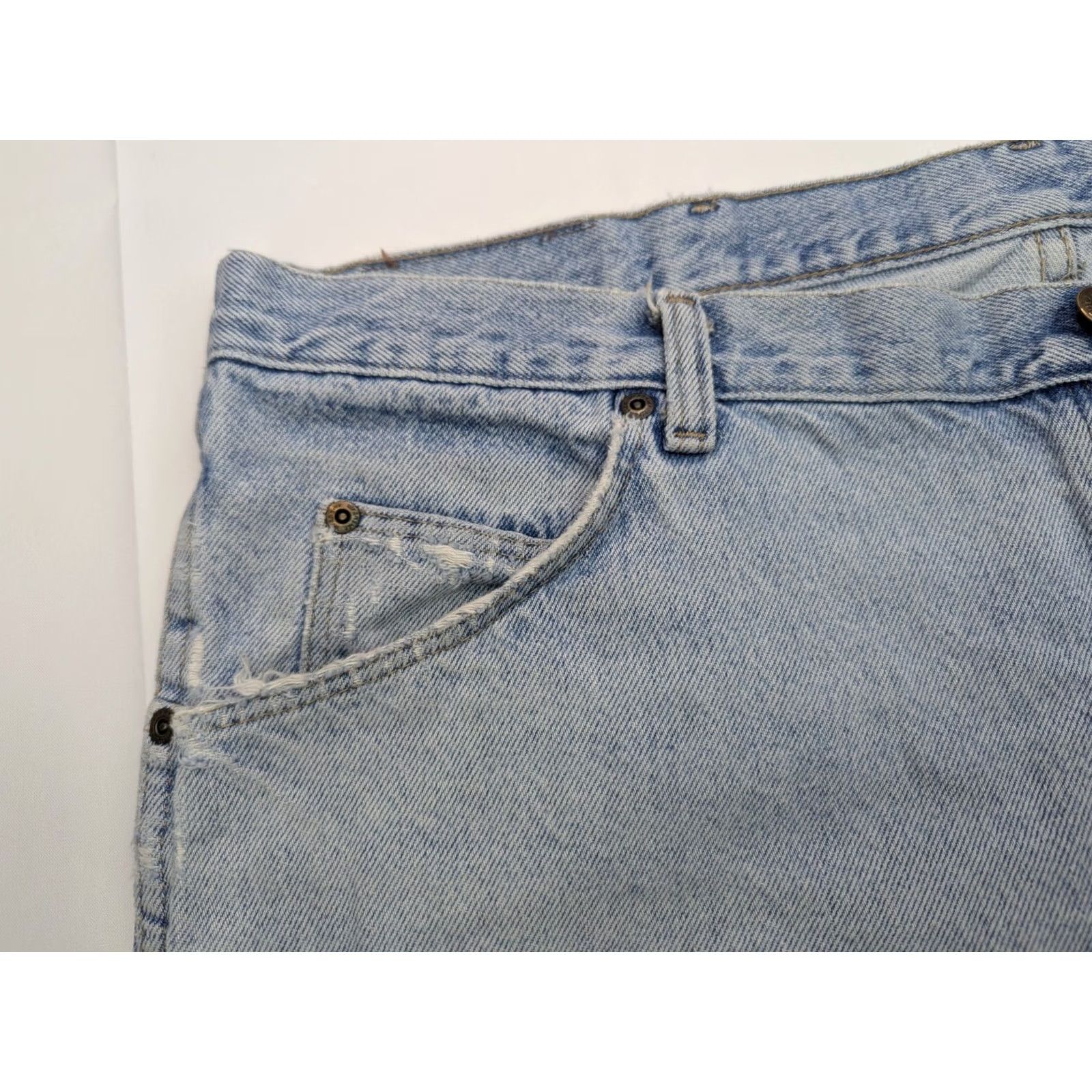 Wrangler VINTAGE Wrangler Rugged Wear Jeans Men 40x32 (True 39x31.5) Blue Lt Wash Straight Leg Size US 39 - 6 Thumbnail
