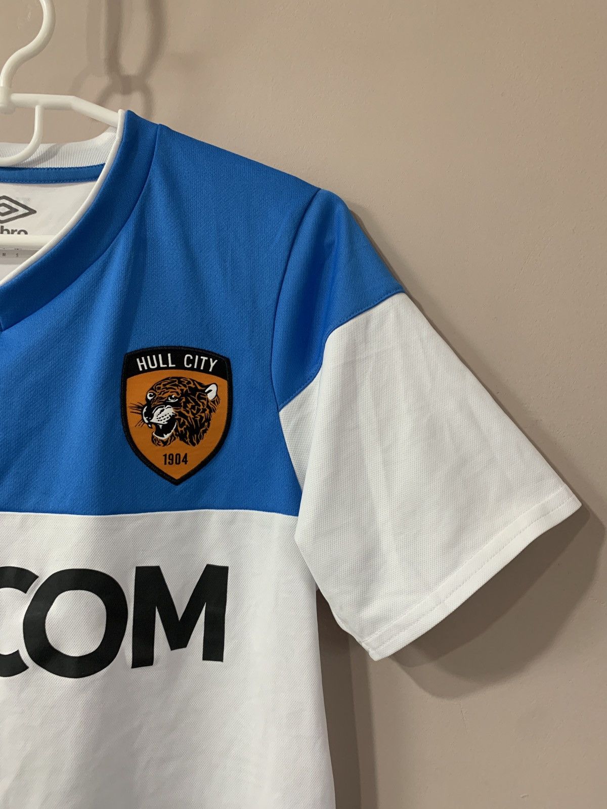 Umbro Hull City Home Football Shirt Umbro Soccer Jersey Size S Size US S / EU 44-46 / 1 - 4 Thumbnail