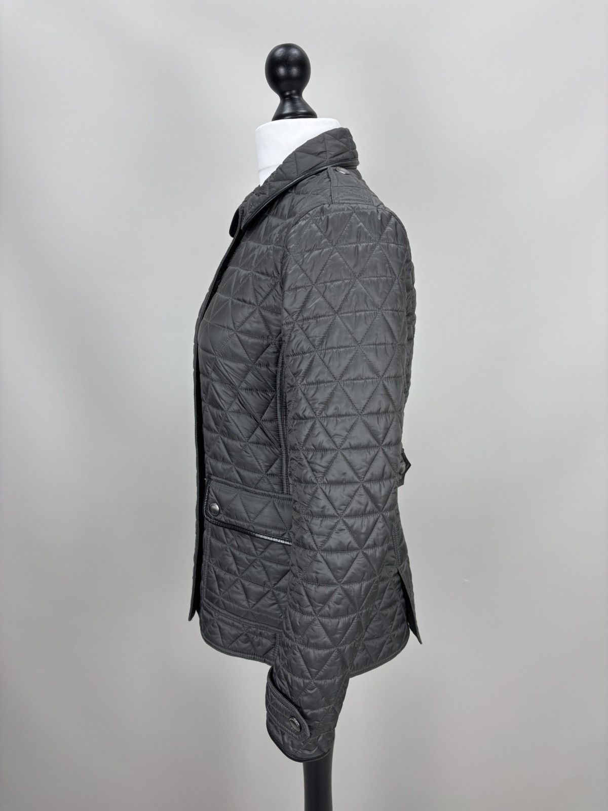 Burberry Womens quilted jacket Burberry Brit Size M Color Gray Size M / US 6-8 / IT 42-44 - 12 Thumbnail