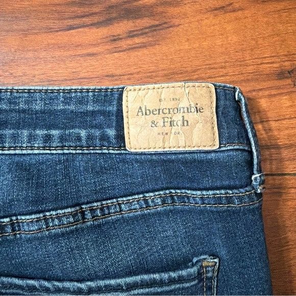 Abercrombie & Fitch Abercrombie & Fitch Dark Blue Denim Jeans Sz 6R 28 x 31 Size 28" / US 6 / IT 42 - 6 Thumbnail