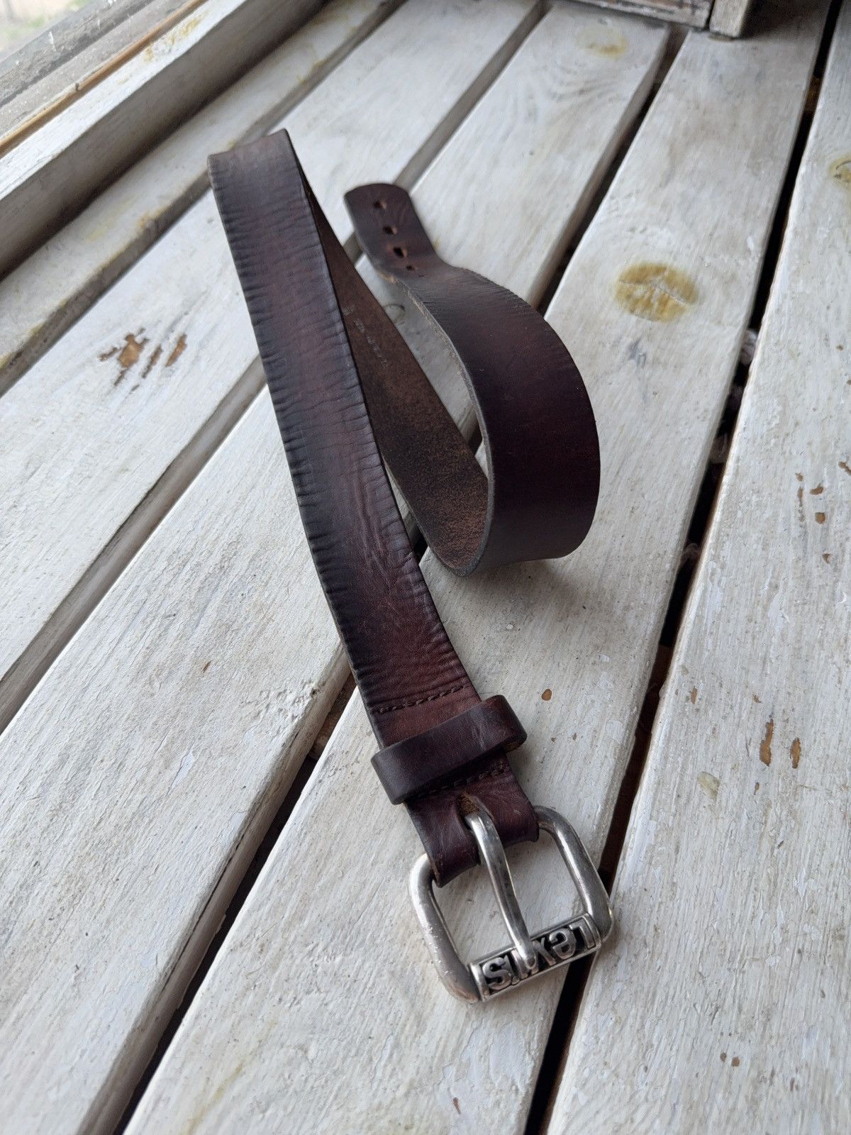 Levi's Vintage Levi’s Brown Leather Belt with Logo Buckle Y2K Style Size ONE SIZE - 1 Thumbnail