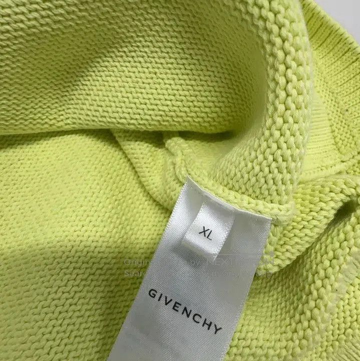 Givenchy Givenchy FW21 Logo Print Long-Sleeve Knit Sweater. Size US XL / EU 56 / 4 - 6 Thumbnail