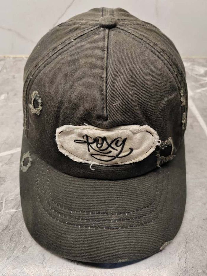 Quicksilver Vintage Roxy Distressed Style Cap Hat Size ONE SIZE - 2 Thumbnail