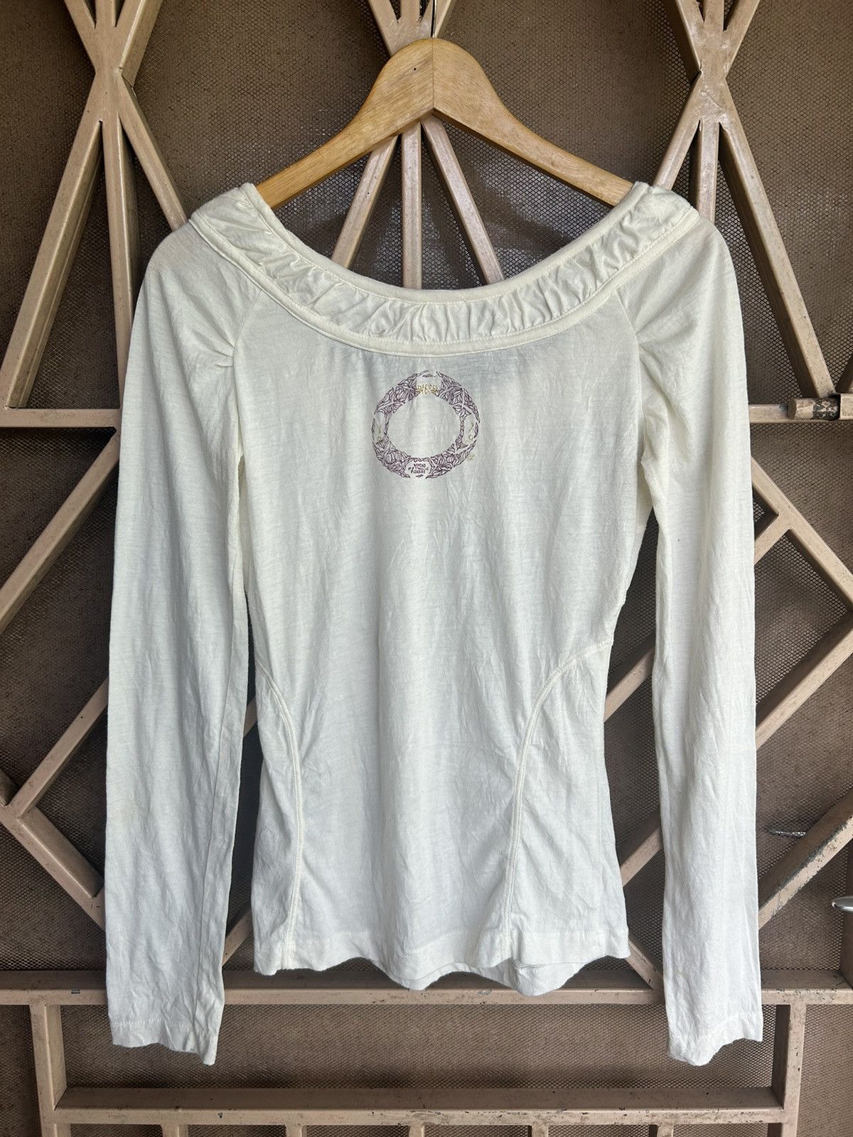 Beauty Beast 💸BINDINGOFFER💸Diesel archive longsleeve Size US M / EU 48-50 / 2 - 7 Thumbnail
