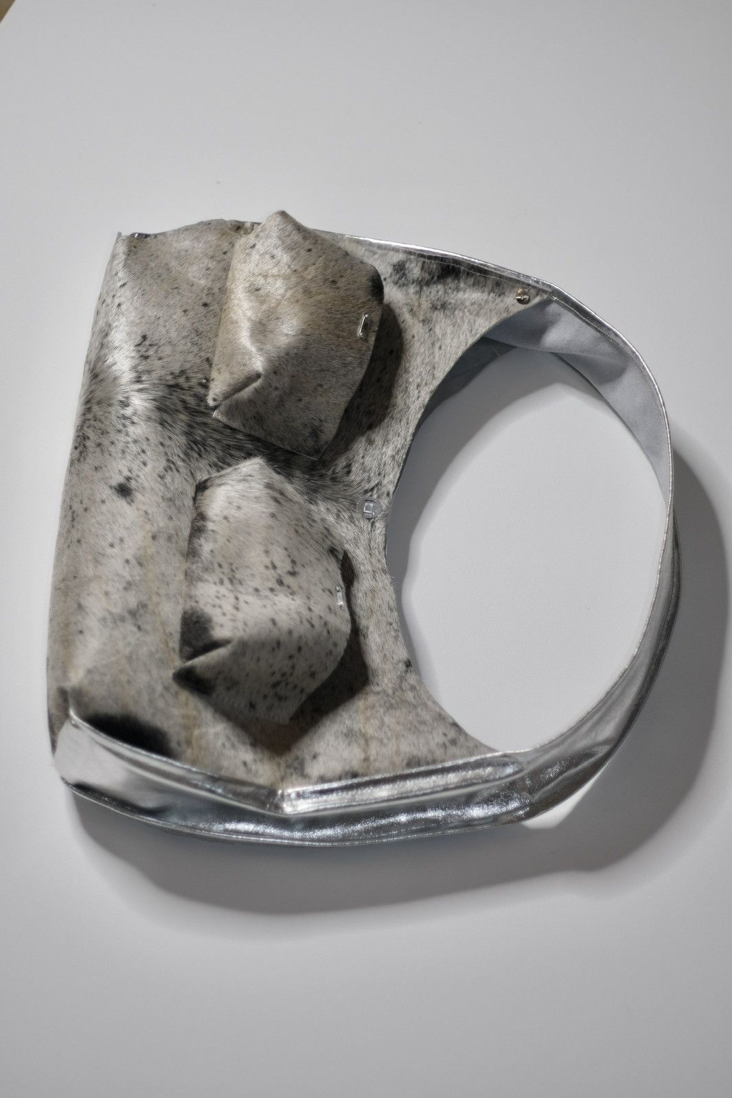 Other Silver line shooper shoulder bag grey cow fur upcycling bag Size ONE SIZE - 7 Thumbnail