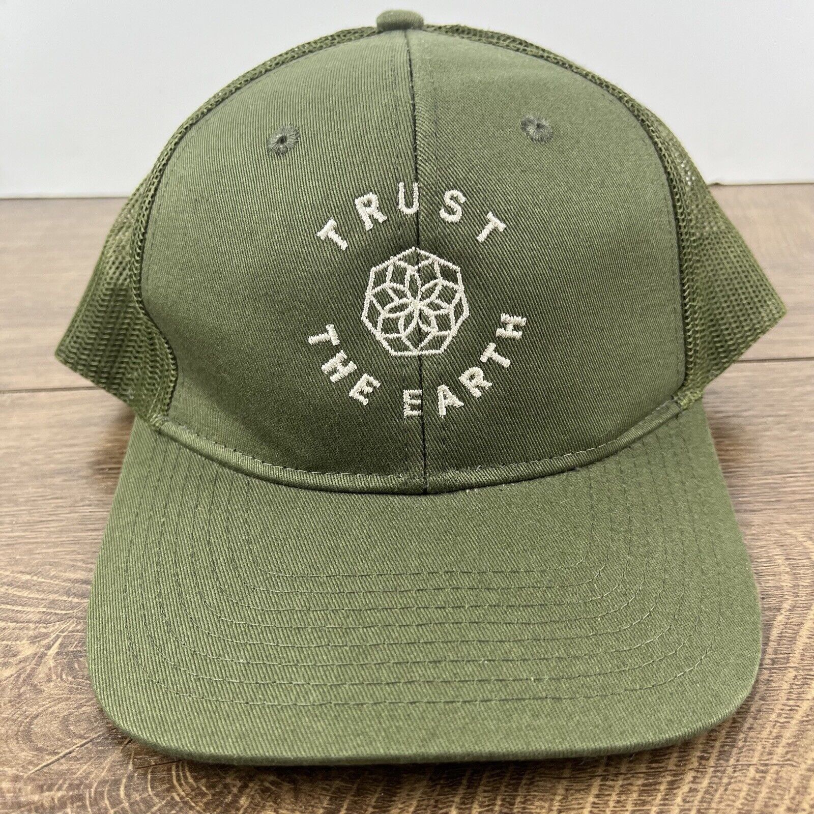 Other Trust the Earth Hat Adjustable Hat Green Adjustable Hat Gree Size ONE SIZE - 5 Thumbnail