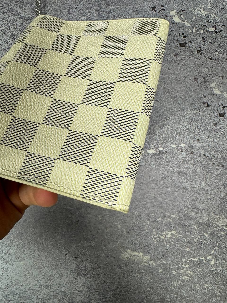 Louis Vuitton Louis Vuitton Damier Azur Canvas Wallet with Pink Button Size ONE SIZE - 18 Thumbnail
