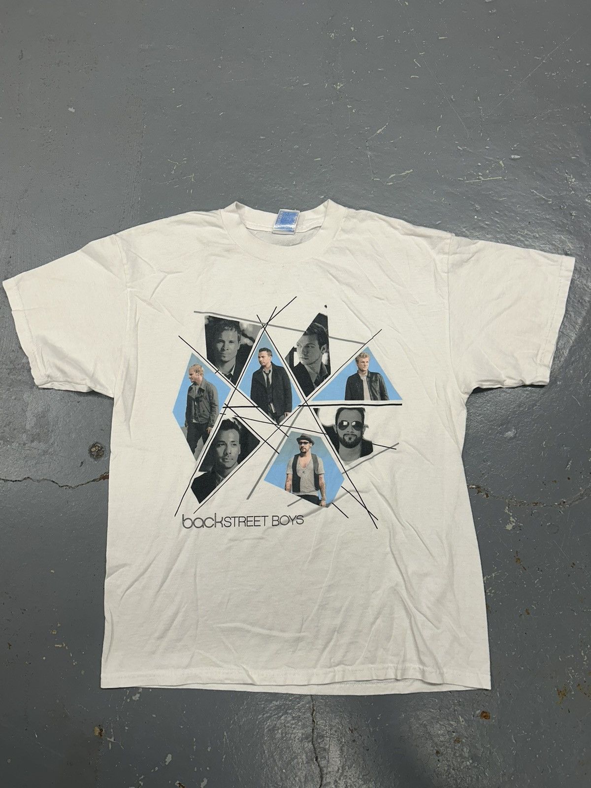 Band Tees × Vintage Crazy Rare 2008 Essential White Backstreet Boys Tour T-Shirt Size US L / EU 52-54 / 3 - 1 Thumbnail