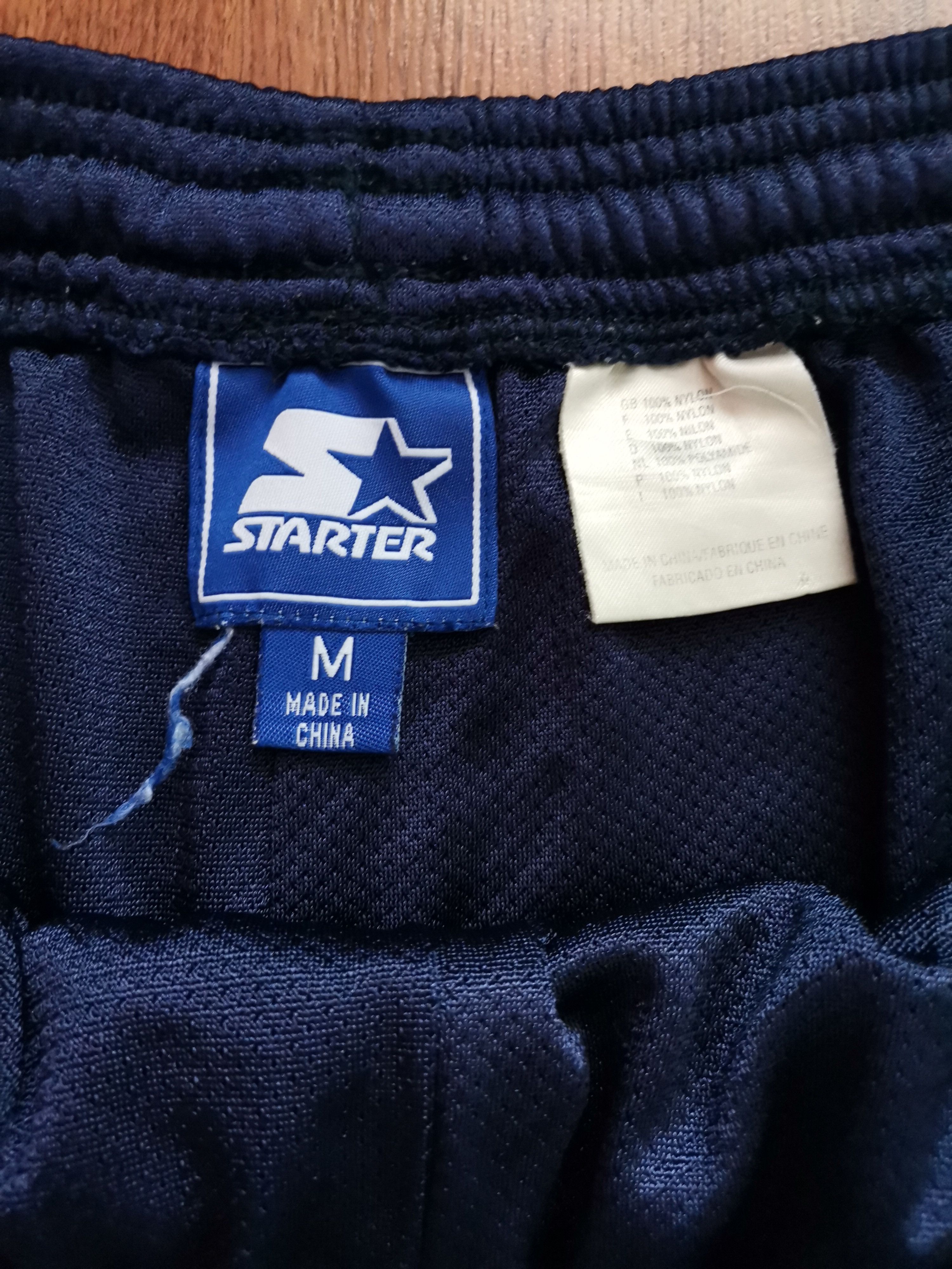 Starter Starter Michigan Wolverines Shorts Size US 30 / EU 46 - 2 Thumbnail