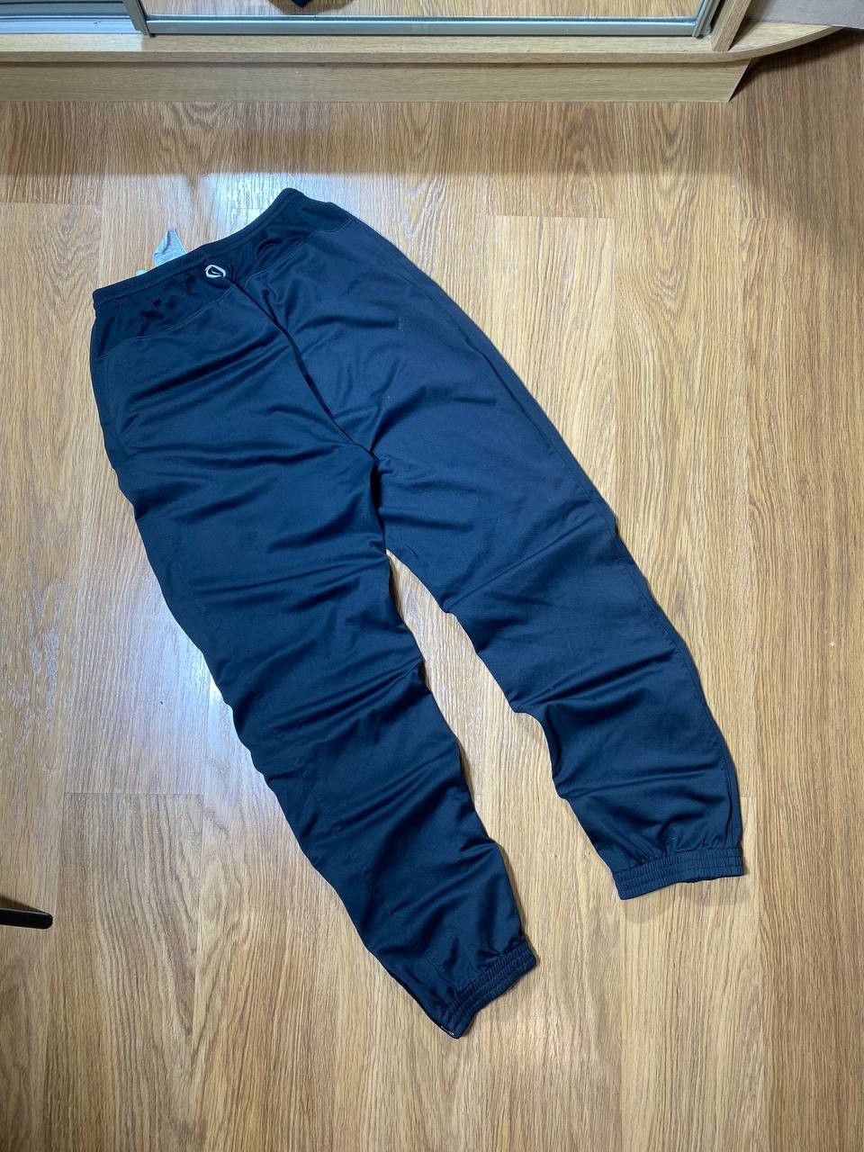 Nike Vintage 2000s Nike Swoosh Basic Logo Sweatpants Black Sz XL Size US 36 / EU 52 - 13 Thumbnail