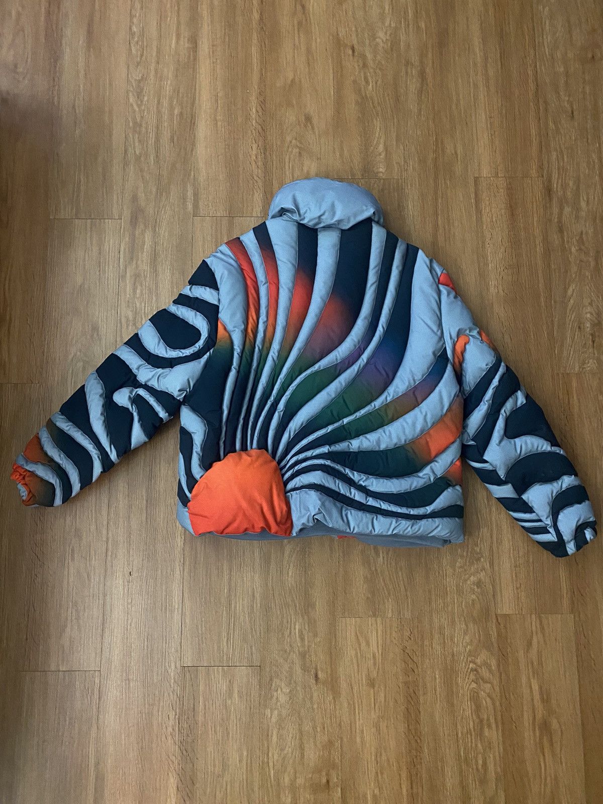 ERL Sunset Down Puffer Size US L / EU 52-54 / 3 - 2 Thumbnail