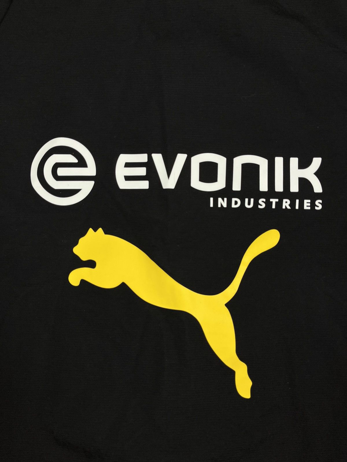 Puma Vintage Y2K Puma Borussia Dortmund big logo light jacket Size US S / EU 44-46 / 1 - 10 Thumbnail