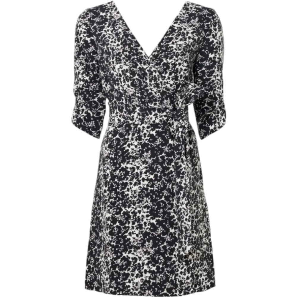 Club Monaco Club Monaco Casual Floral Wrap Dress Black/White Knee Length Size M / US 6-8 / IT 42-44 - 5 Thumbnail