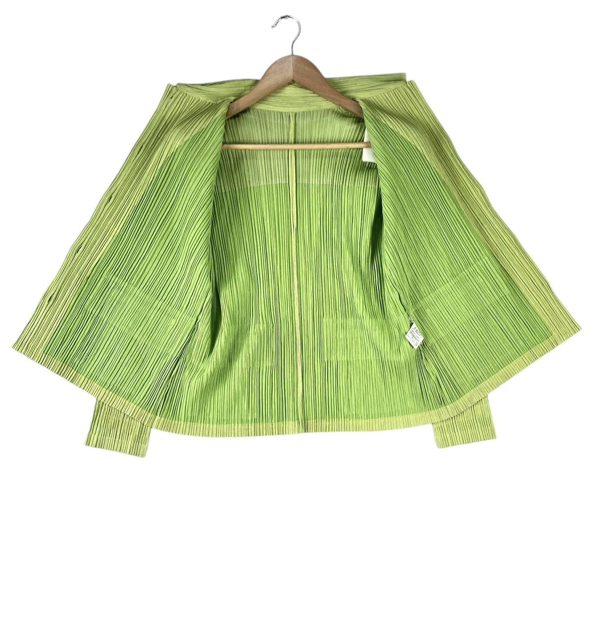 Issey Miyake Pleats Please Issey Miyake Pleated Jumper Blouse Grass Green Size M / US 6-8 / IT 42-44 - 3 Thumbnail