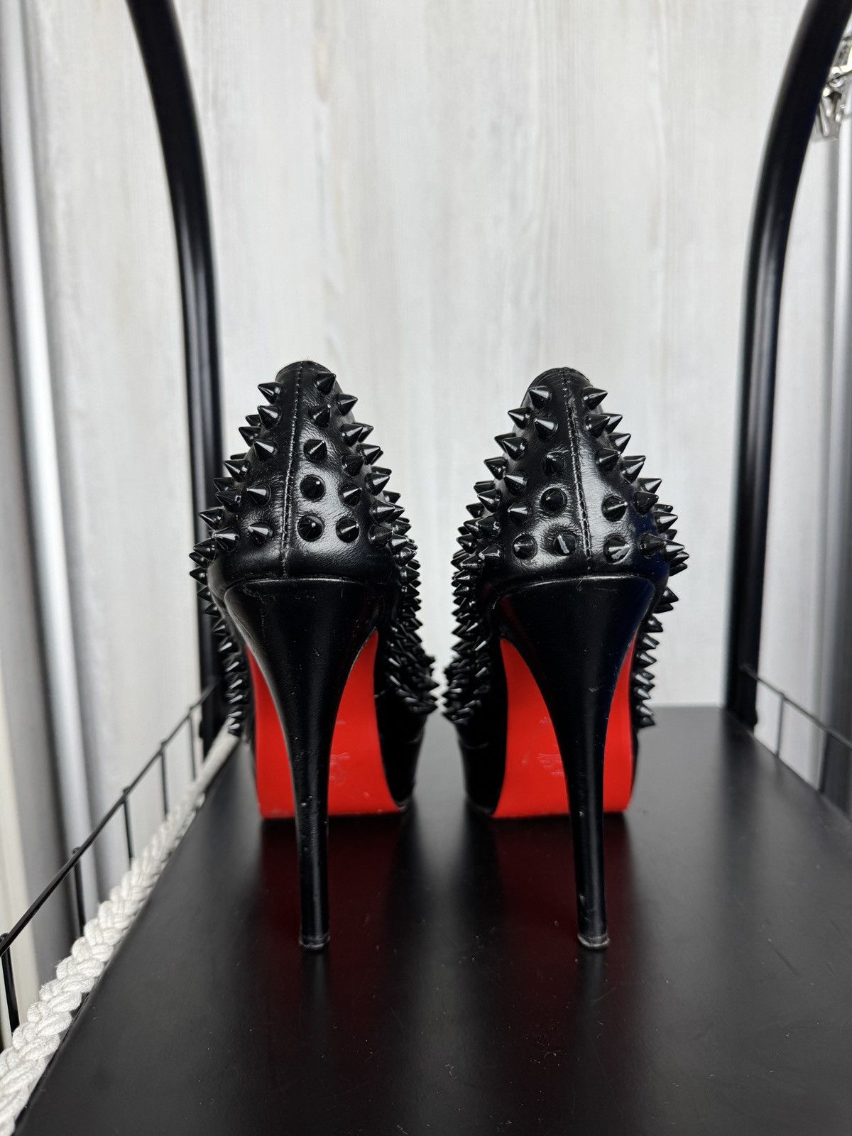 Christian Louboutin Christian Louboutin Black Patent Leather Bianca Spike Pumps Size US 8 / IT 38 - 11 Thumbnail