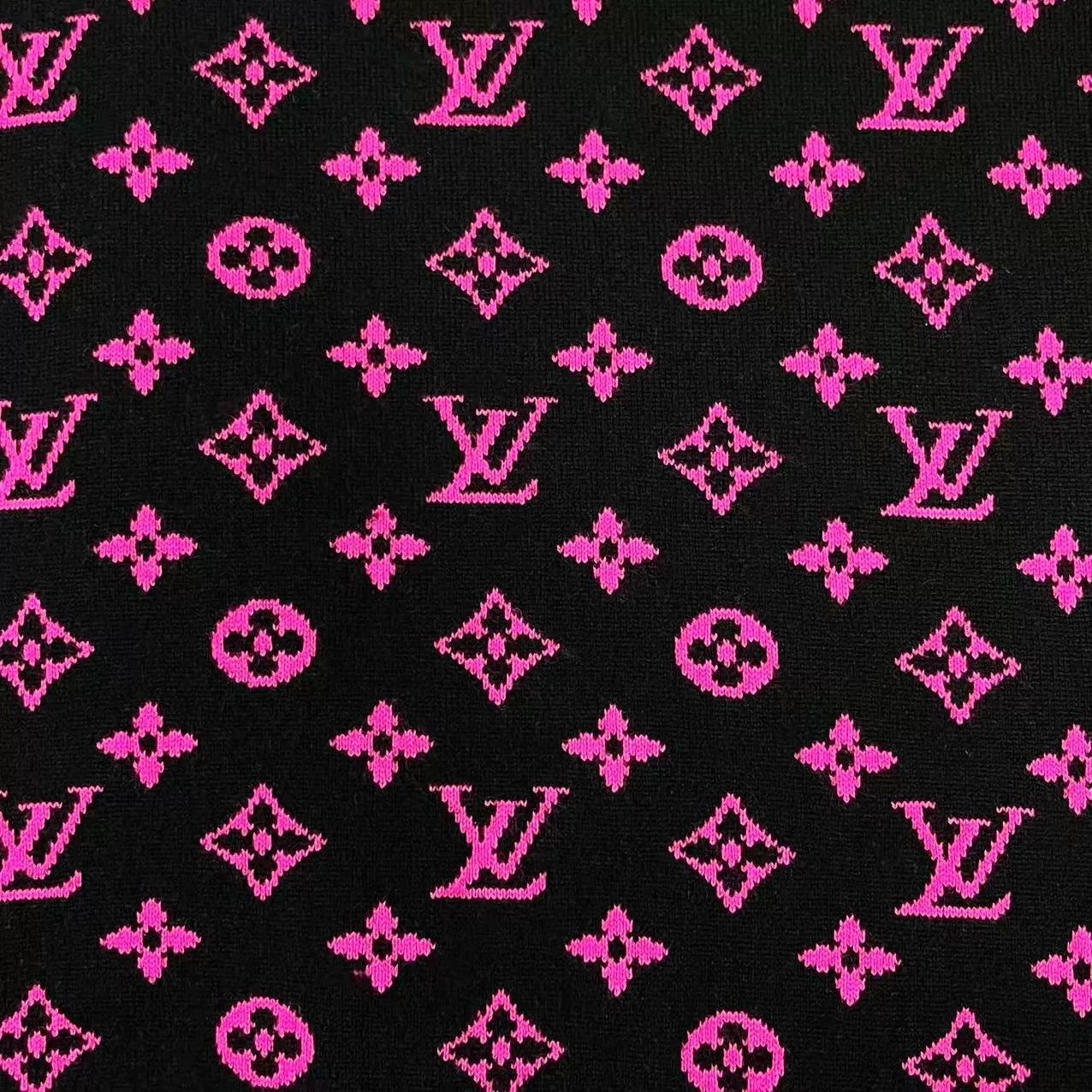 Louis Vuitton LV Pink/Black 3D back monogram cashmere sweater XL unisex Size US XL / EU 56 / 4 - 4 Thumbnail