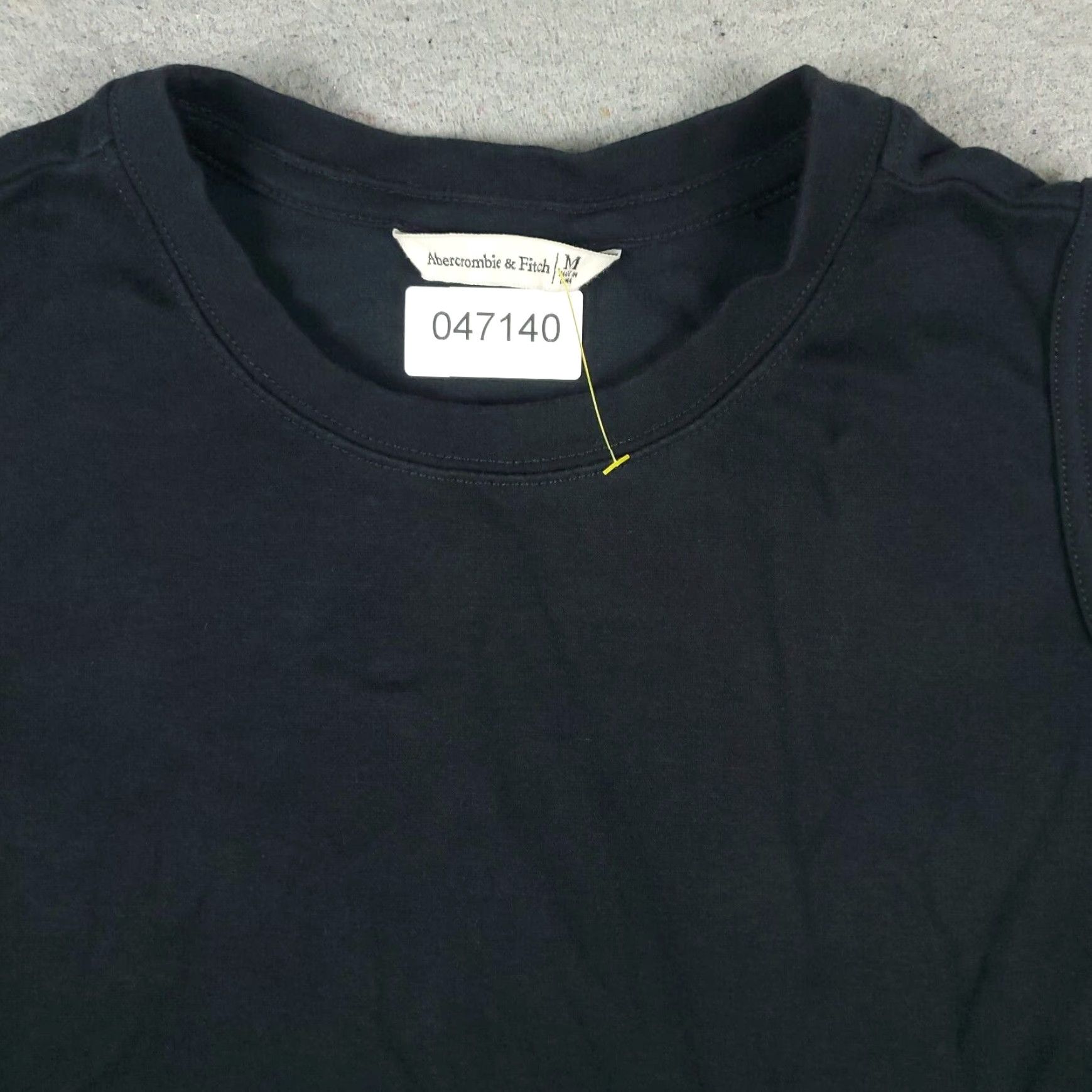 Abercrombie & Fitch Abercrombie Fitch Womens Medium Black Pullover Sweatshirt Size M / US 6-8 / IT 42-44 - 2 Thumbnail