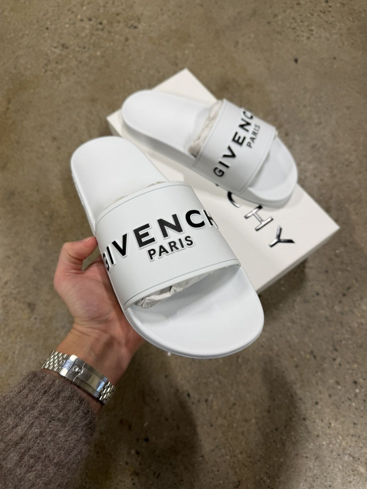 Givenchy Givenchy Rubber Pool Slides NEW 475$ Size US 9 / EU 42 - 3 Thumbnail